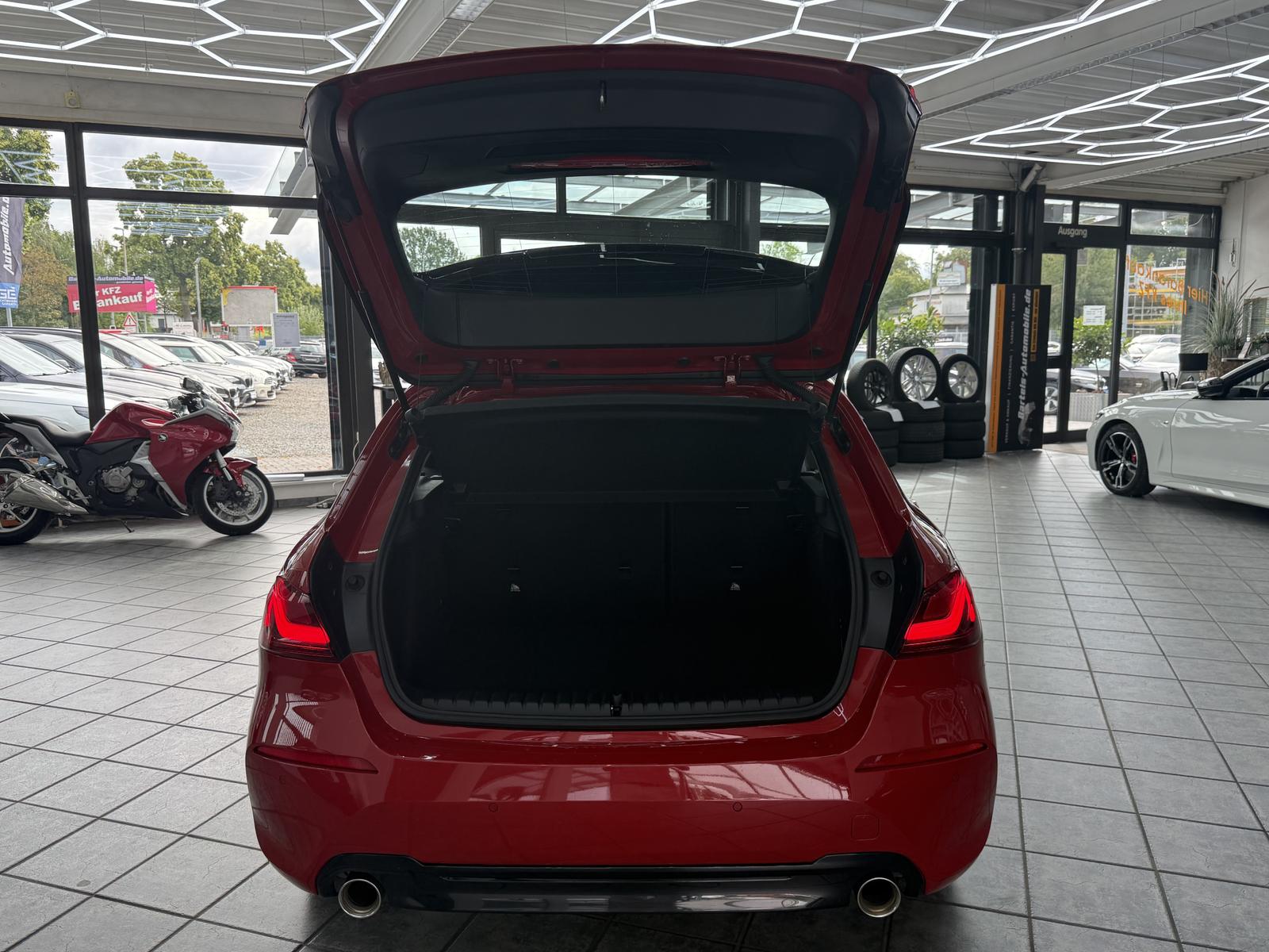 BMW 1 Series i Sport Line, 1 Hand, AHK, Kamera, Leder, миниатюра 12