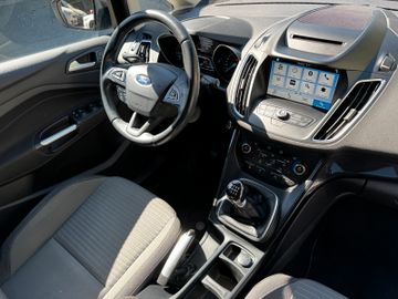 Ford Grand C-Max - 12