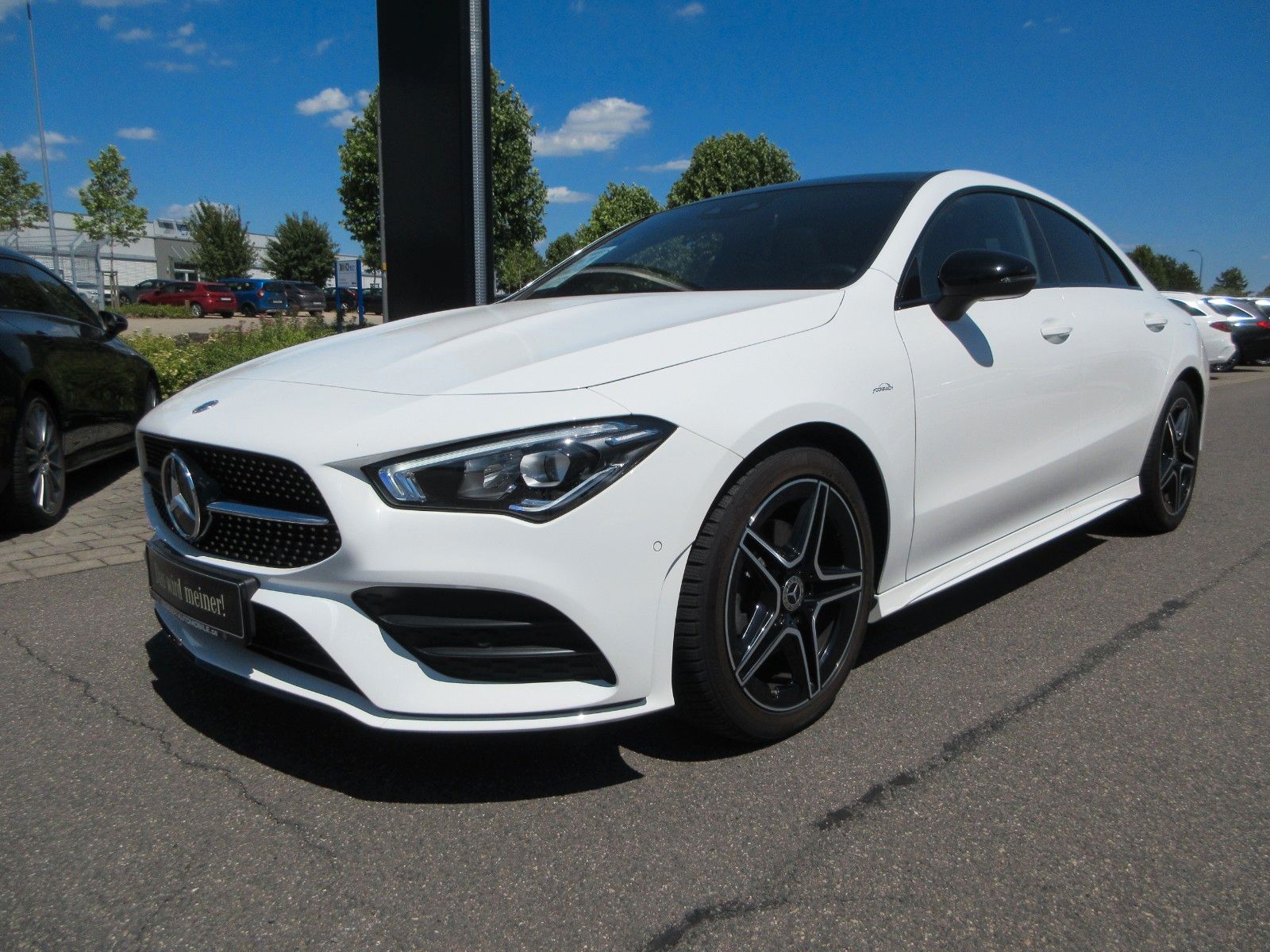 Mercedes-Benz CLA 200 d AMG 6G LED Navi Pano Night Ambi CarPl