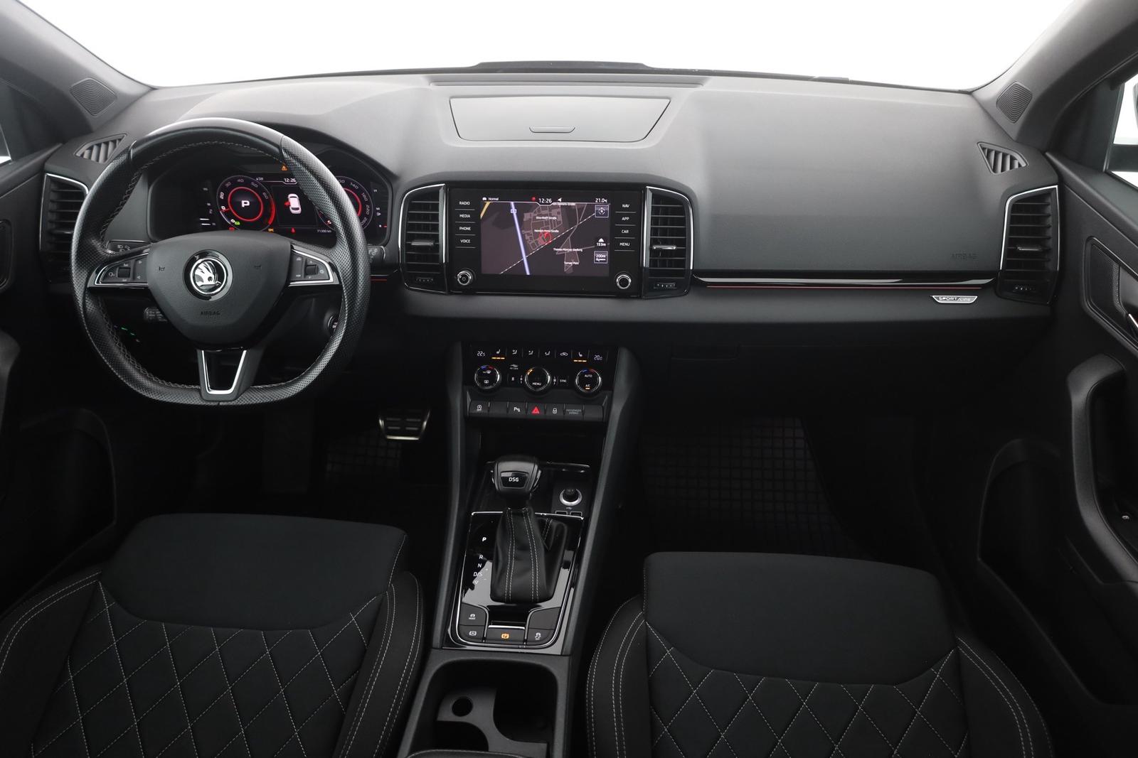 Skoda Karoq 1.5 TSI DSG Sportline LED ACC Kamera Navi