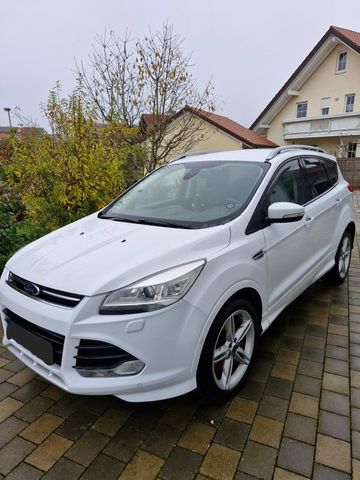 Ford Kuga 180PS Allrad / VB / Wenig Kilometer