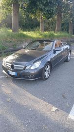 Mercedes E 220 - 1