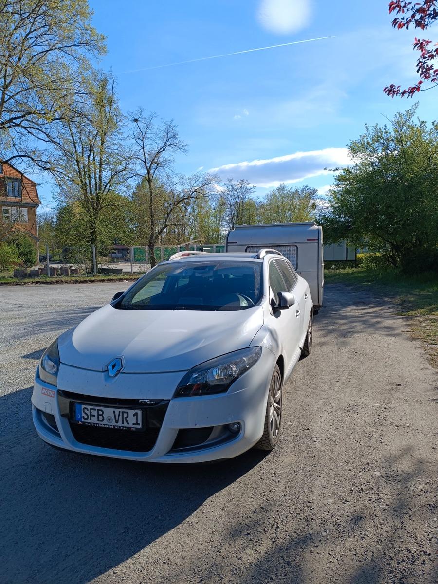 Renault Megane 2010 — engine 1.397 cm³, 131 HP (96kW)