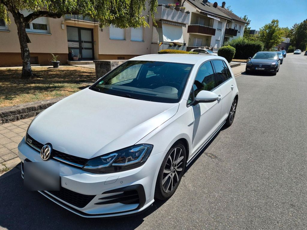 Image of Volkswagen Golf