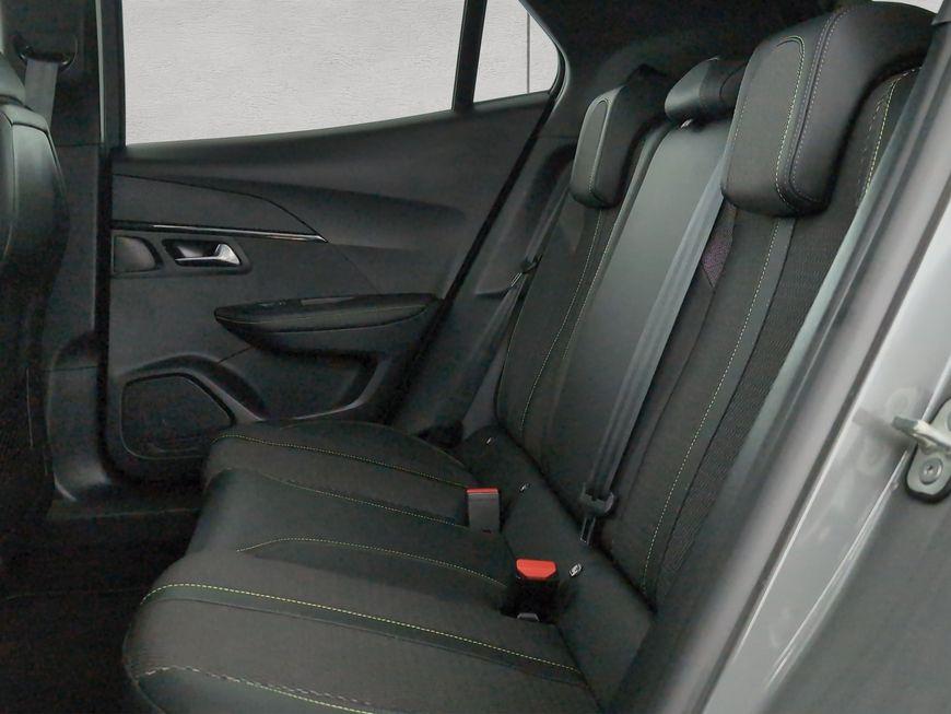 Peugeot 2008 BlueHDi 130 EAT8 GT