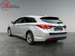 HYUNDAI i40 Kombi blue 1.7 CRDi DCT Trend