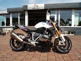 BMW R 1250 R Sport 3P Schaltassi Keyless Akrapovic - BMW MOTORRAD SPORT