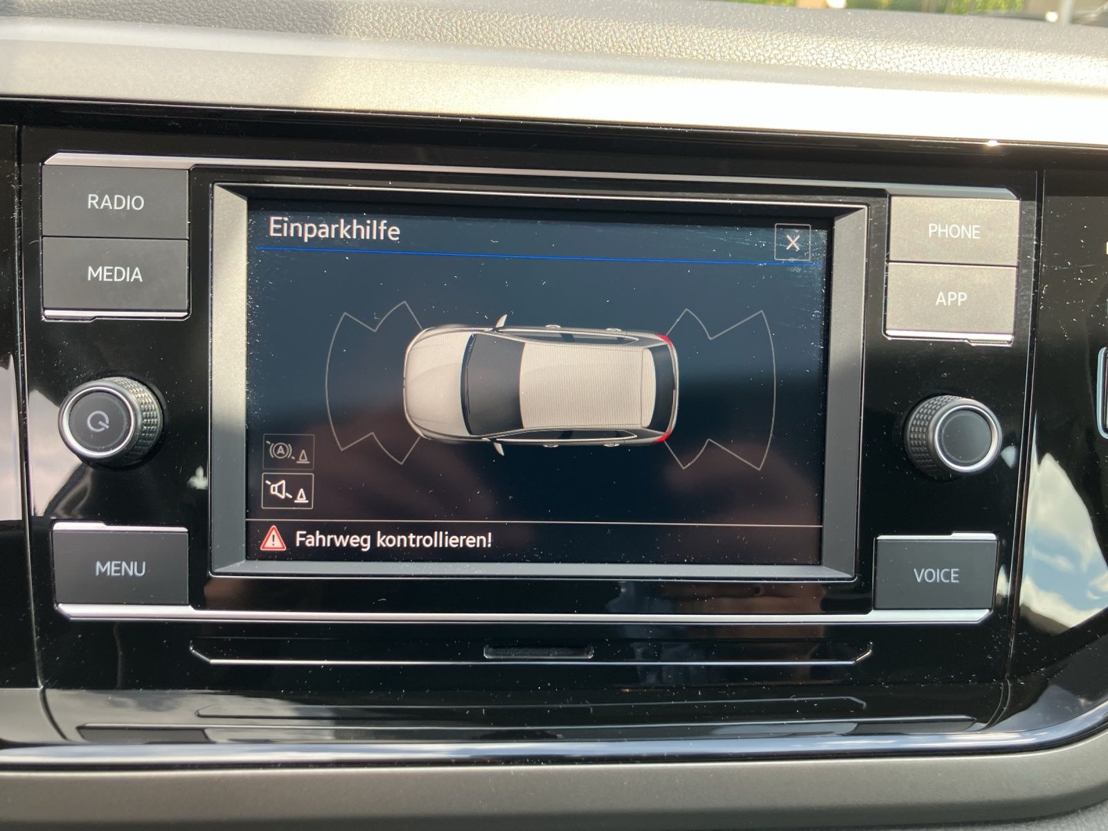 Fahrzeugabbildung Volkswagen Polo 1.0 Comfortline Klima DAB PDC SH