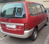 Nissan Serena - Nissan Serena: Kleinbus