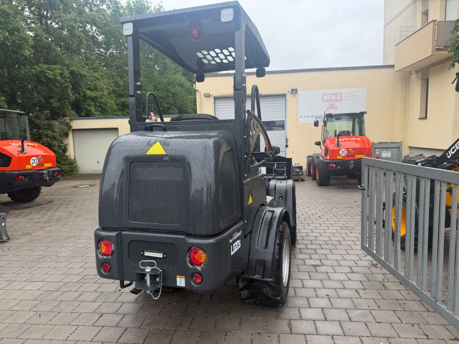 Fahrzeugabbildung Andere LGCM  LG 20-S Yanmar Motor 26PS