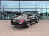 Skoda Superb 2.0 TDI Sportline 4x4 DSG Pano Navi LED - Skoda Superb mit Diesel-Antrieb: Kombi