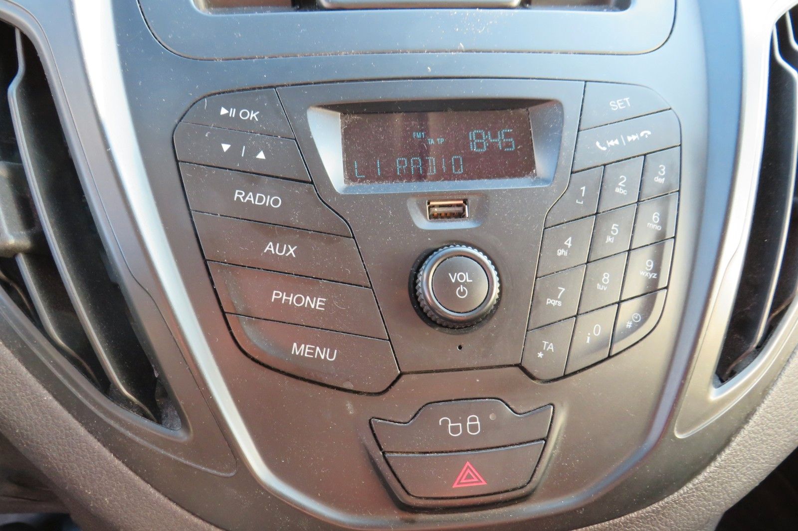 Fahrzeugabbildung Ford Transit Courier KASTEN KLIMA FLÜGEL 1.HD