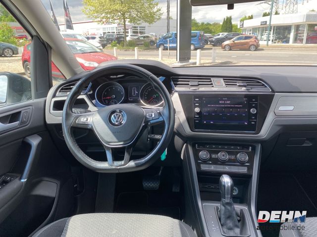 Volkswagen Touran 1.5 TSI Comfortline 7 Sitzer LEDNaviAHK