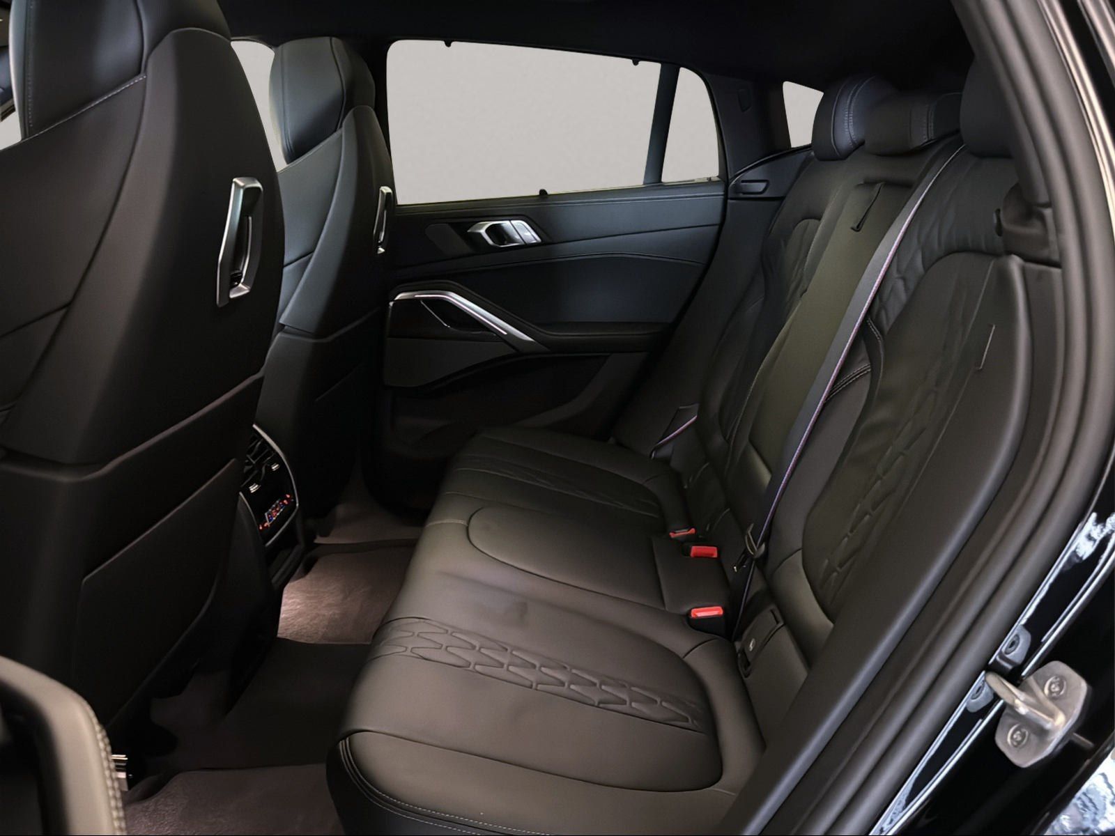 BMW X6 M60 - Bild 9
