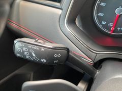 Fahrzeugabbildung Seat Ibiza 1.0 TSI FR DSG LED Navi PDC SHZ 18" 1.Hd
