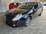 Alfa Romeo Giulietta Turismo*2. Hd*PDC*wenig KM - gebrauchte Alfa Romeo Giulietta aus dem Jahr 2015