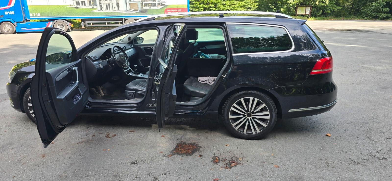 Volkswagen Passat 2012 — photo 7