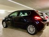 Peugeot 208 1.2 Allure PureTech 110PS | TÜV+REIFEN NEU - blaue Peugeot 208