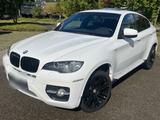 BMW Bmw x6 4.0d// X-Drive// Pano - BMW X6 mit Diesel-Antrieb: 4.0