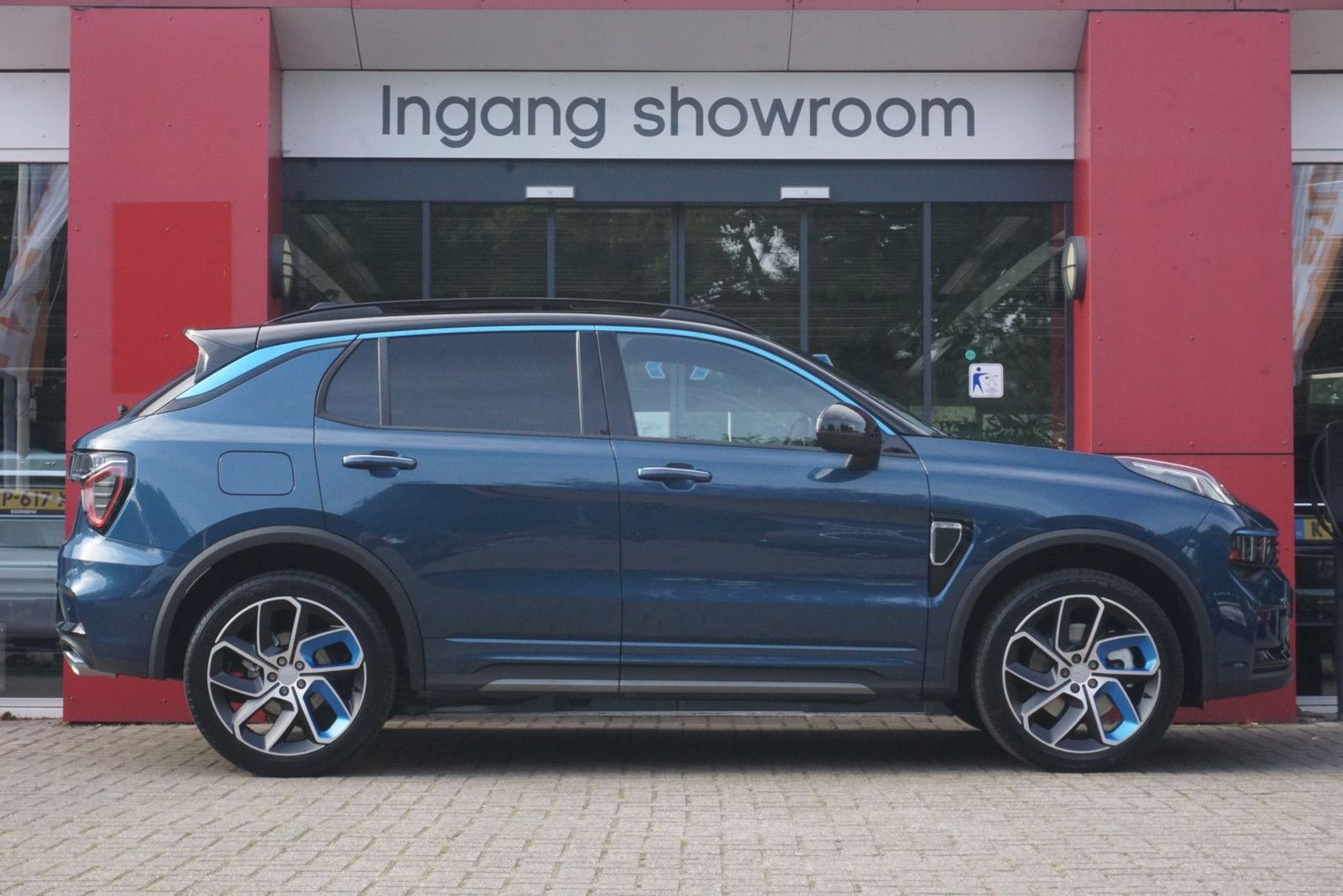 Lynk&Co 01 1.5 | Origineel NL | Zwarte Hemel | Panoramad imagem 3