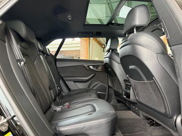 Audi Q8 - 10