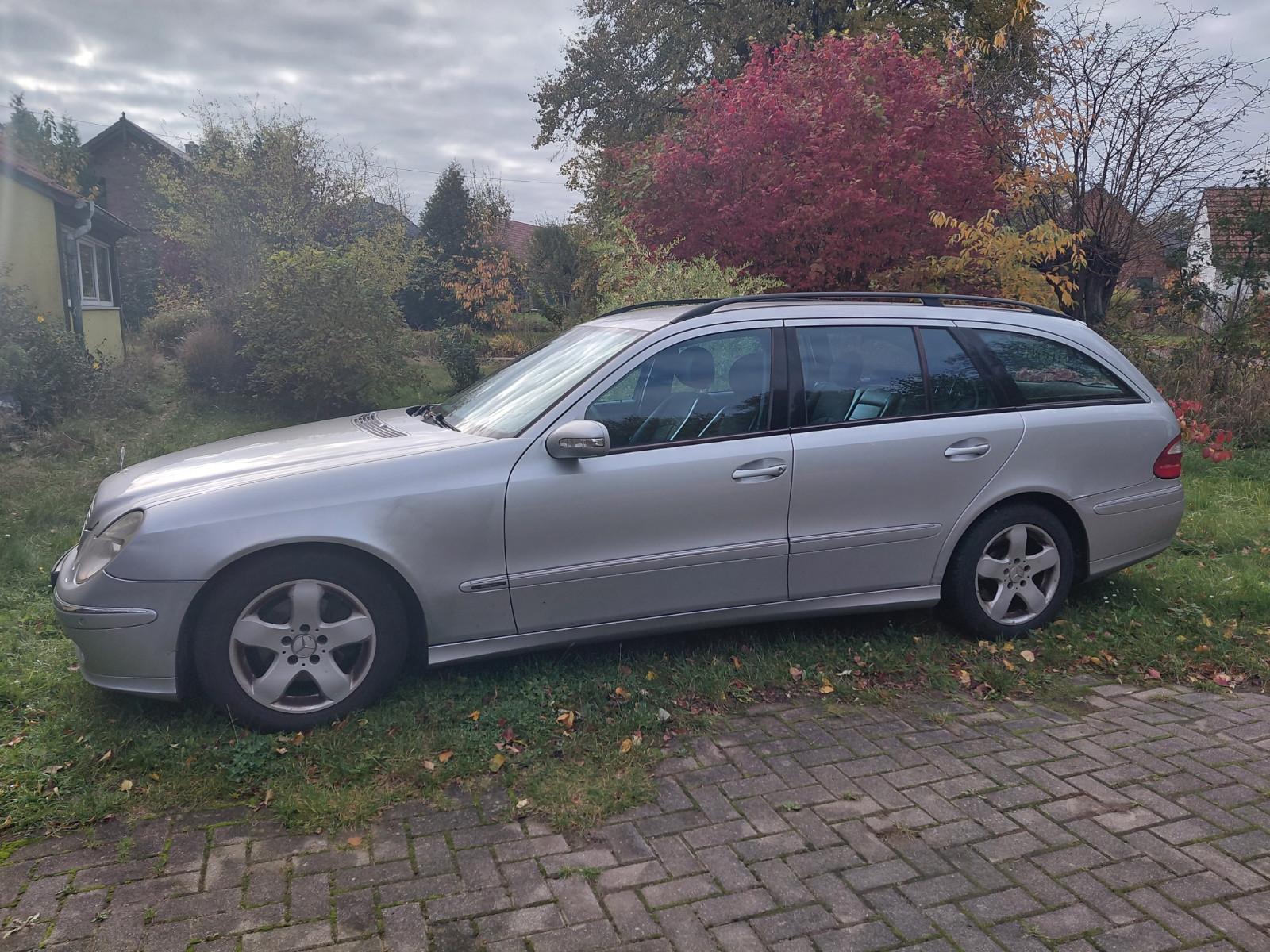 Mercedes-Benz 220 2006 — photo 13