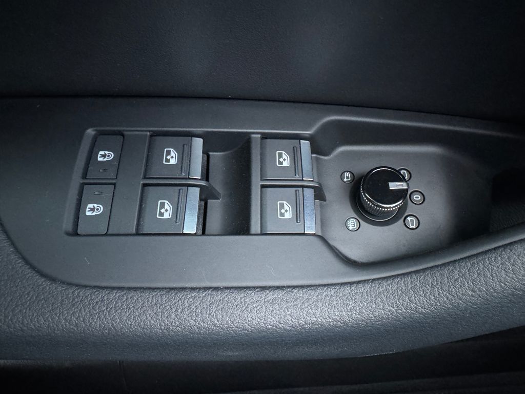 AUDI A6 Avant 40 TDI quattro*ACC*LEDER* AUDI A6 Avant 40 TDI quattro*ACC*LEDER*