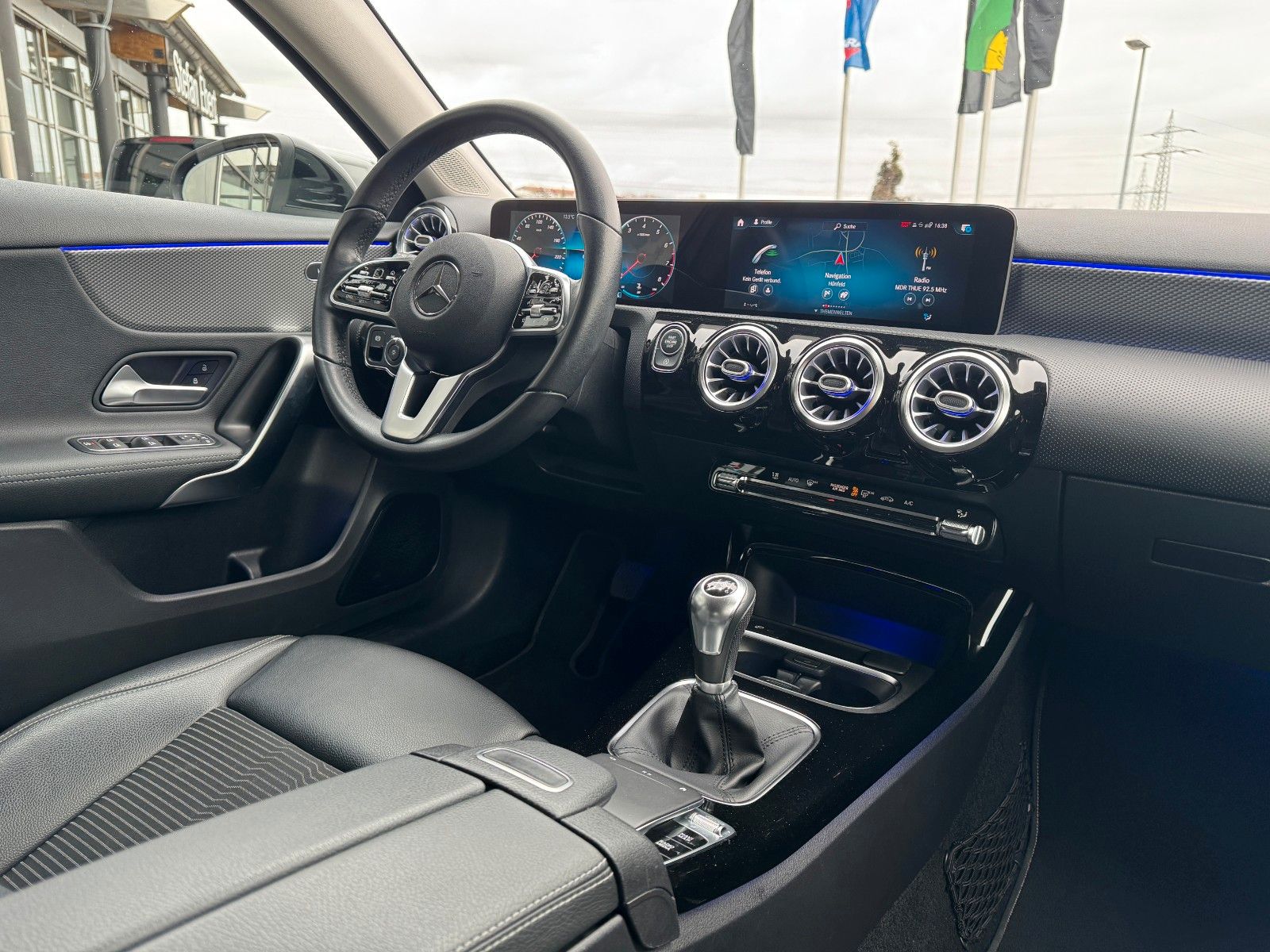 Fahrzeugabbildung Mercedes-Benz A 180 Progressive MBUX+LED+Ambiente+Carplay