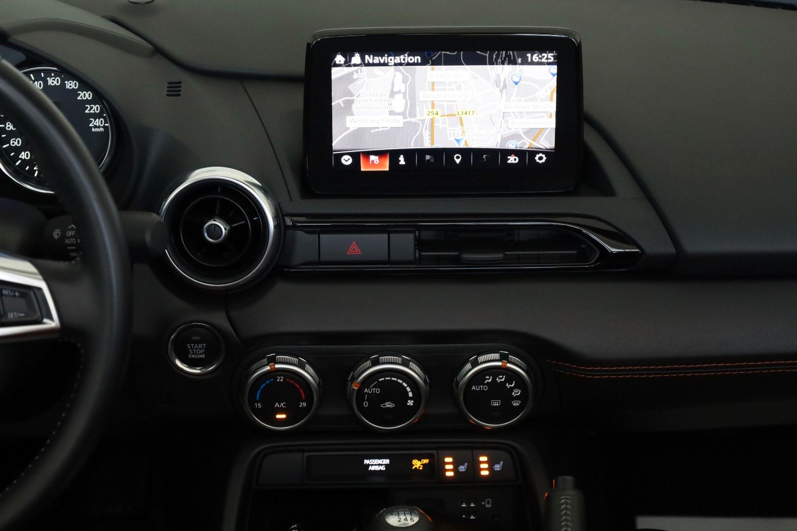 Fahrzeugabbildung Mazda MX-5 Kazari,Leder,Navi,Matrix LED,Kamera,BOSE