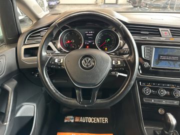MYAUTOCENTER – Gebraucht- und Jahreswagen mit Werkstattservice in Pfaffenhofen Volkswagen Touran *R-Line*Sport*ACC*NAVI*2-ZONEN*LED*