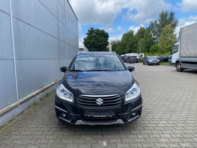 Suzuki (SX4) S-Cross comfort+ Navi Panorama 4WD SHZ