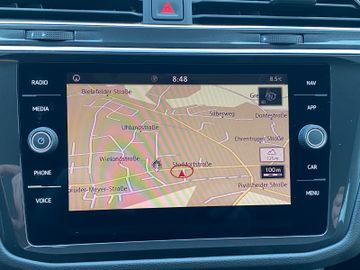 Bild 12 VW TIGUAN HIGLINE NAVI WINTERPAKET AUTOMATIK