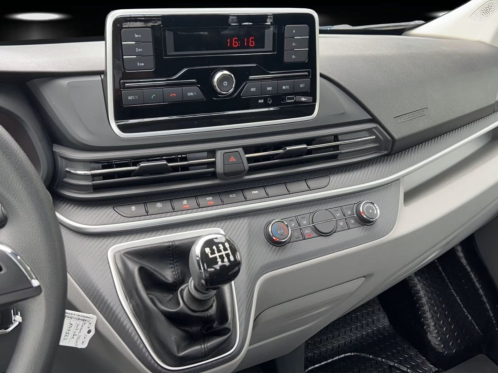 Fahrzeugabbildung Maxus eDeliver 9 Chassis Cab L3 N1 65 kWh