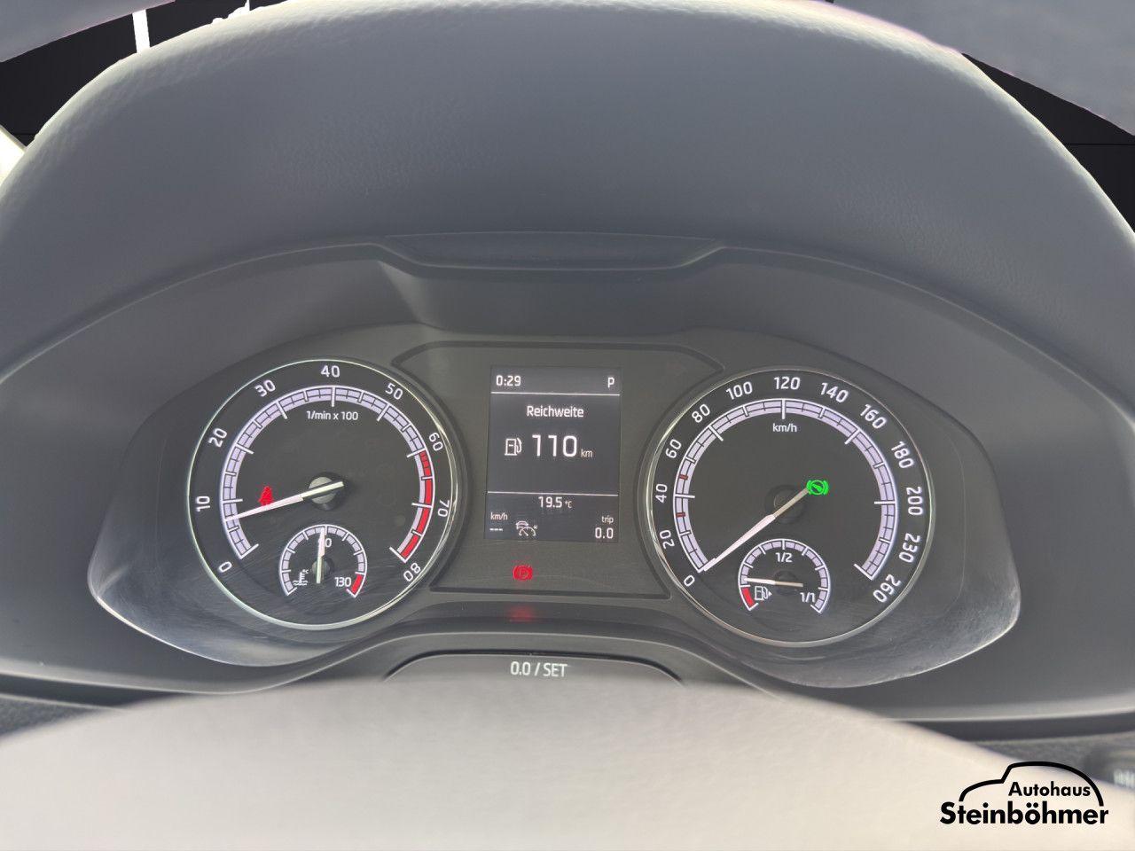 Skoda Karoq 1.5TSI DSG Ambition AHK LED ACC Bluetooth