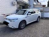 Mitsubishi Plug in Hybrid - Mitsubishi Plug-in Hybrid Outlander von privat