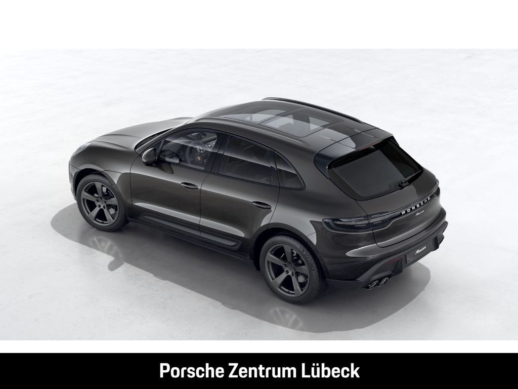 PORSCHE Macan 2023