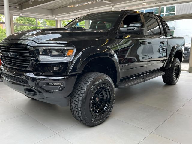 Dodge RAM 1500 Crew Cab Laramie LPG "Shadow Warrior"