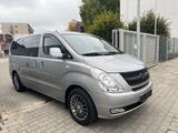 Hyundai H-1 Travel Premium - Hyundai H-1: Leder