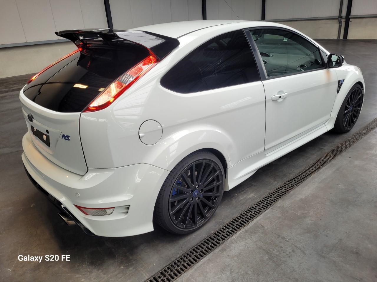 Ford Focus RS 2.5 Turbo 224-KW 6-Gang 3-Turig Recaro