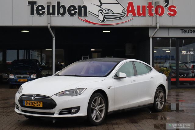 Tesla Model S 60 Base Stoelverwarming, Lichtmetalen wi