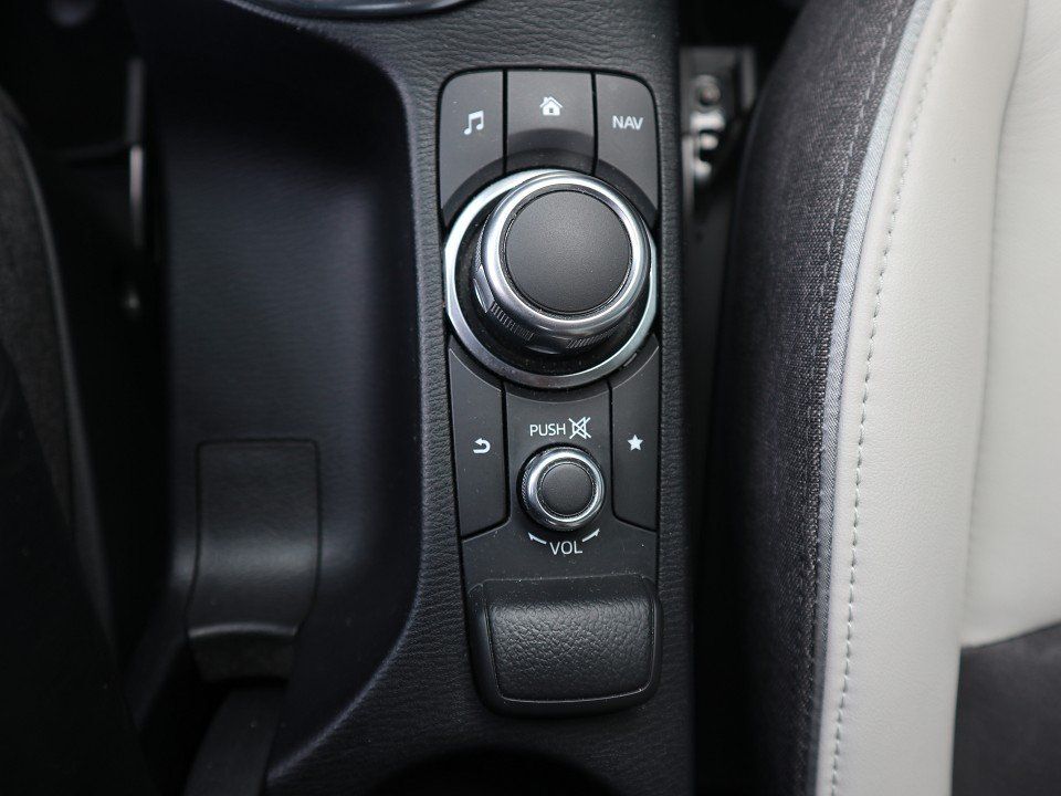 Fahrzeugabbildung Mazda 2 M-Hybrid Edition100 G-90 NAVI LEDER ACAA MATRI