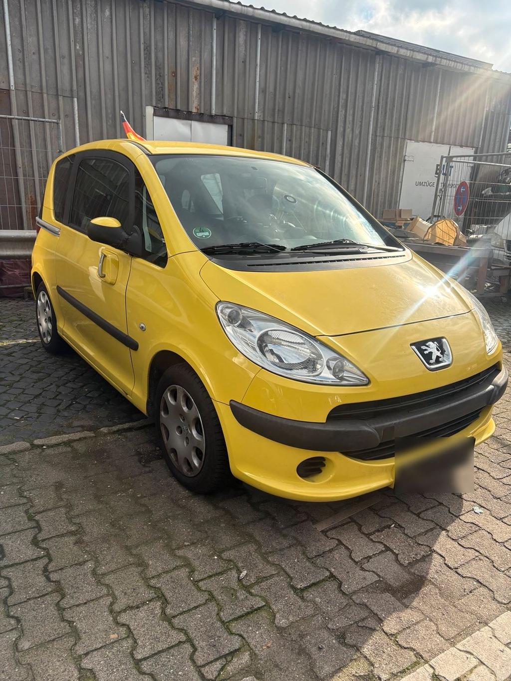 Peugeot 1007, Benzin, 54kW/73PS, TÜV bis 0...