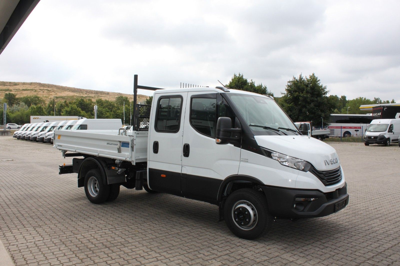 Fahrzeugabbildung Iveco Daily 70 C 18H D K Meiller Kipper DOKA