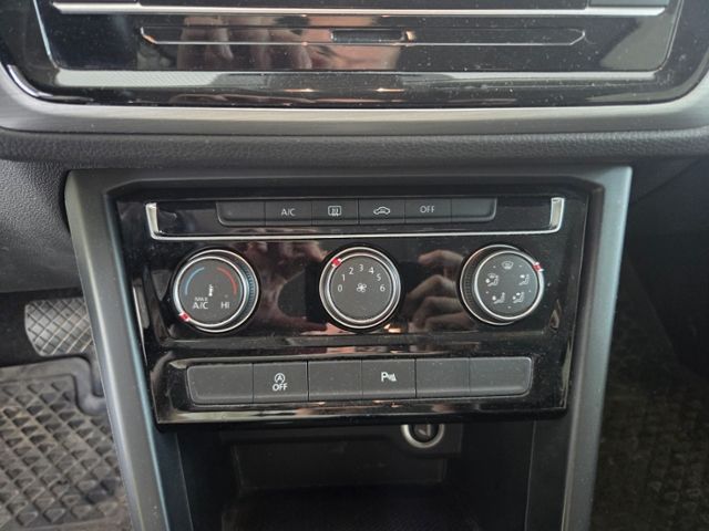 Touran Comfortline 2.0 TDI DSG ACC PDC SIDE