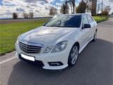Mercedes-Benz E 300 CDI BlueEFFICIENCY AVANTGARDE/AMG Paket