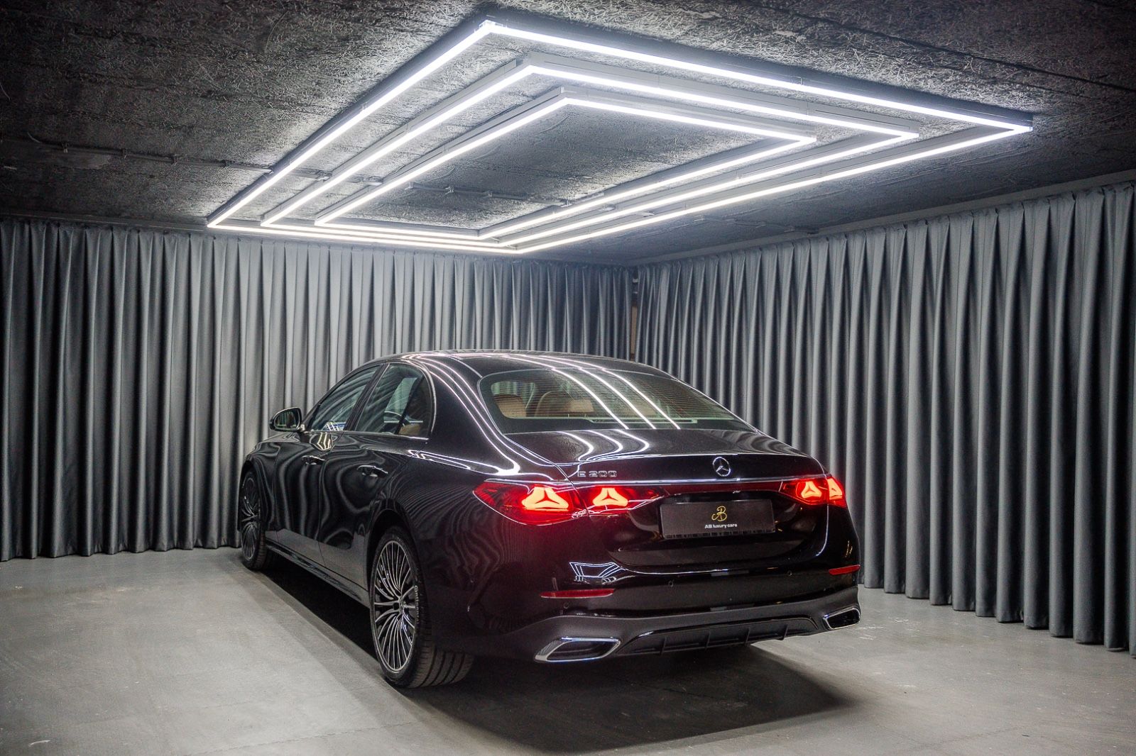 Fahrzeugabbildung Mercedes-Benz E 200 AMG Premium Plus*Superscreen*Keyless*