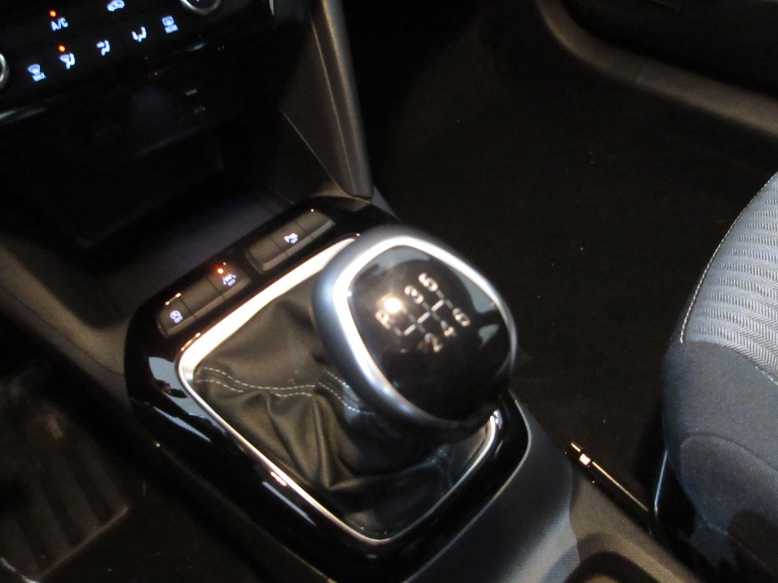 Fahrzeugabbildung Opel Corsa F Edition 1.2T NAVI/PDC/ALU/TEMPO