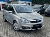 Opel Zafira B Edition 1.9d/1.HAND/7 Sitzer/PDC/AHK/HU - Opel Zafira aus 2006 mit Diesel-Antrieb