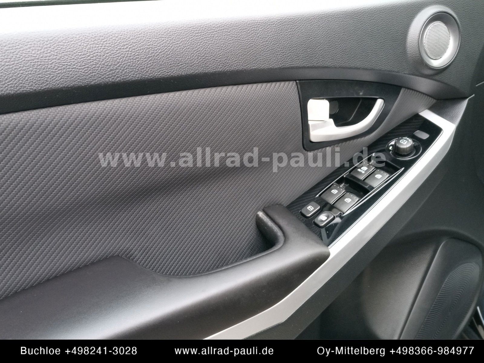 Ssangyong Korando 2.0 e-XGi Quartz | 8-fach, Träger