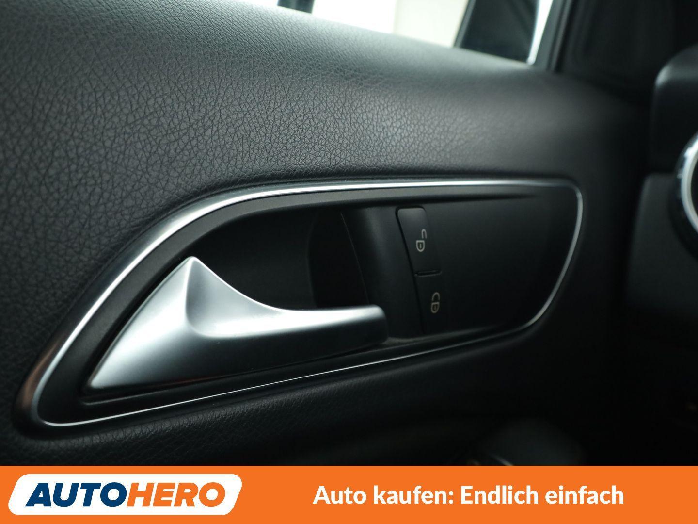 Mercedes-Benz GLA 200 AMG Line*XENON*NAVI*PDC*SHZ*KLIMA*